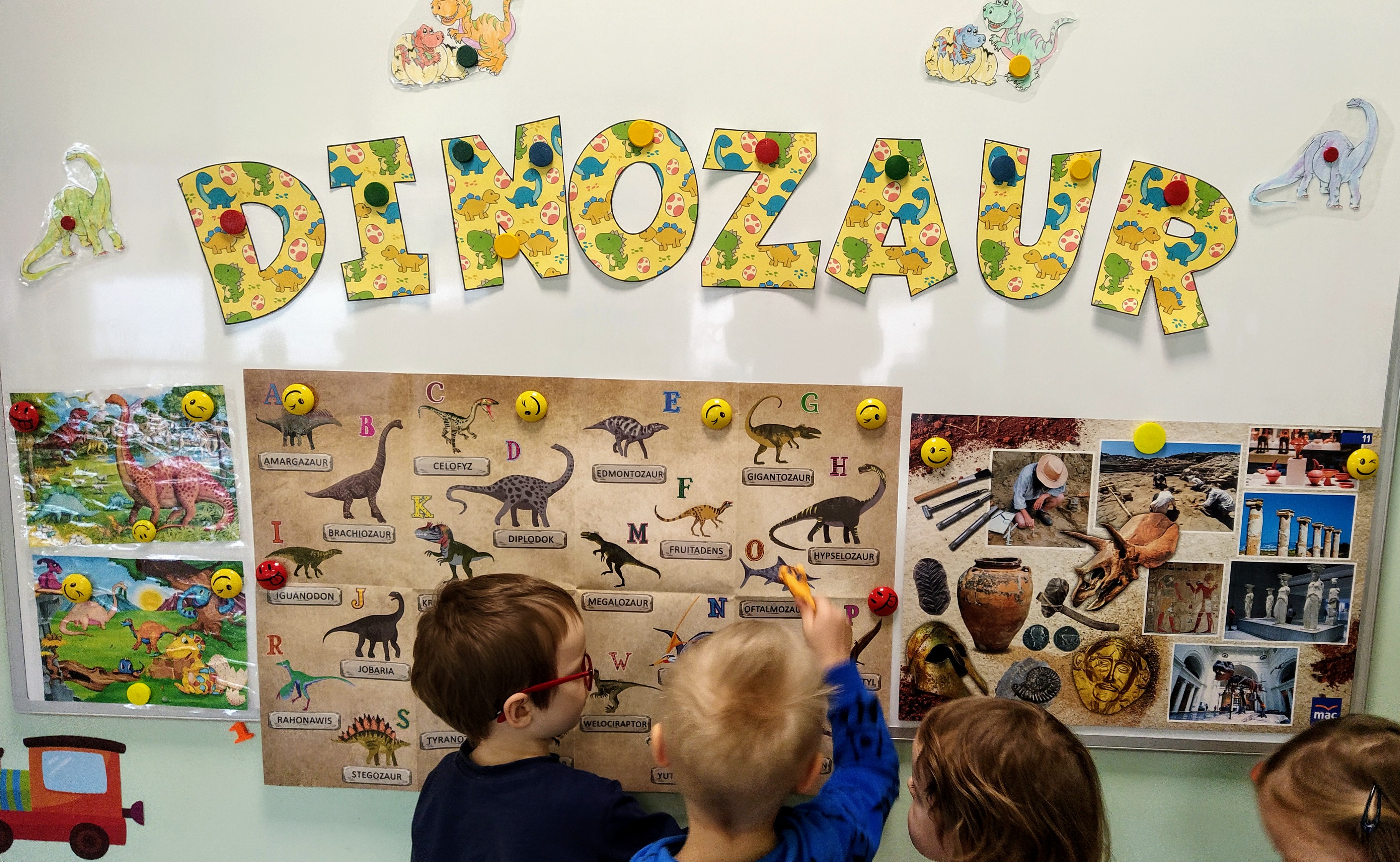 W świecie dinozaurów